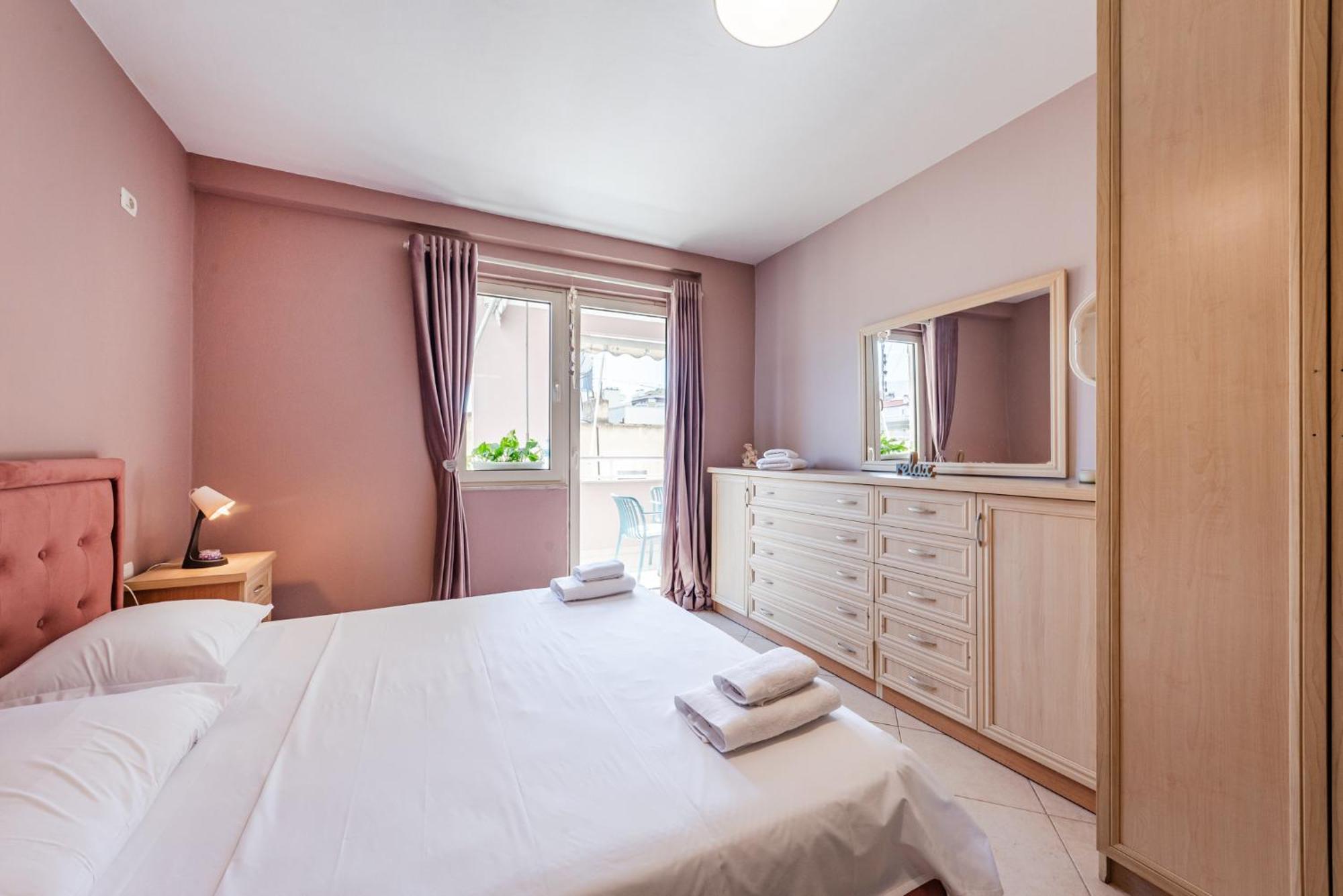 Sisi'S Apartments-Tirana City Center Zewnętrze zdjęcie