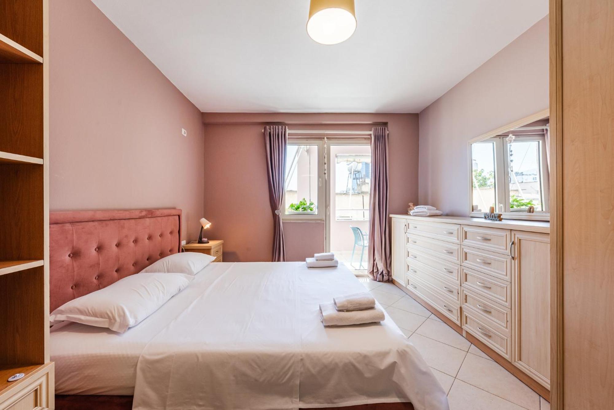 Sisi'S Apartments-Tirana City Center Zewnętrze zdjęcie